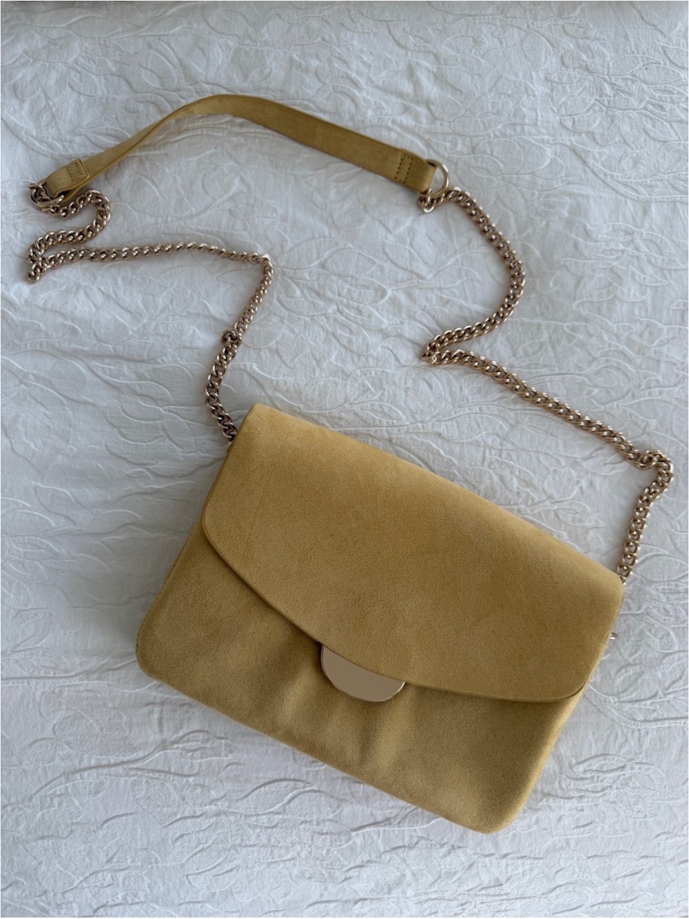 H&M Mustard Yellow Chain Strap Suede Crossbody Clutch - Picture 3 of 8